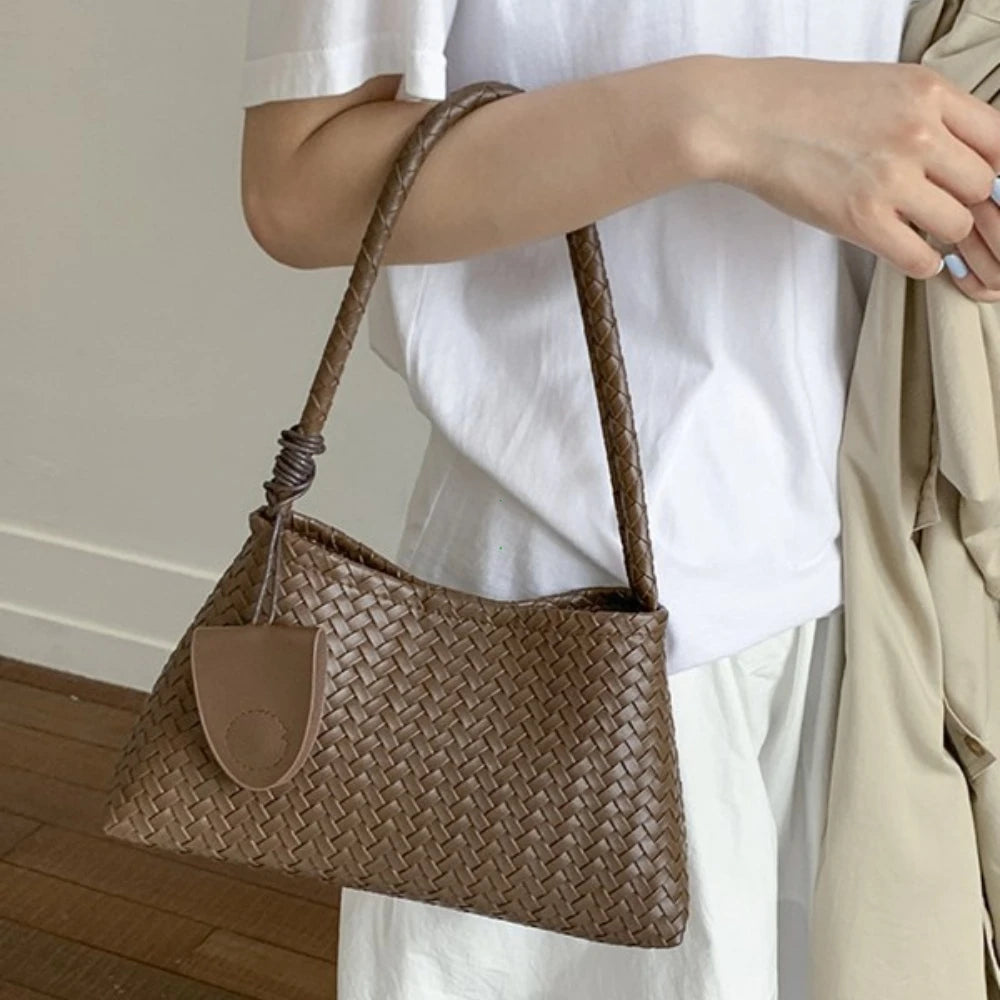 Woven Shoulder Bag for Women – Retro Underarm Handbag