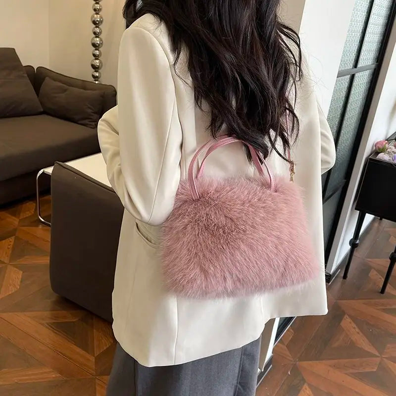 Faux Fur Plush Crossbody Bag – Korean Style Pearl Chain Handbag