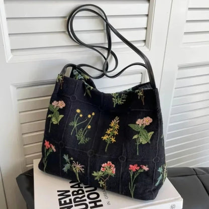 Chinese Retro Silk Jacquard Shoulder Bag for Women – Tassel Crossbody