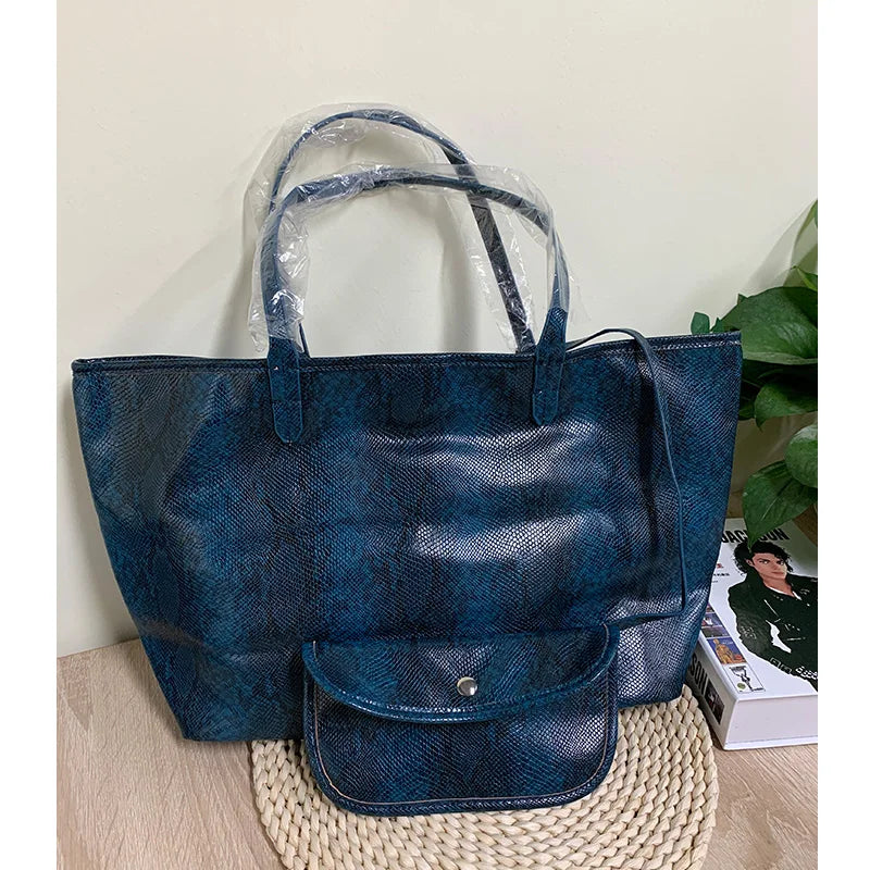 Snake Pattern Shoulder Bag - Large Capacity Embossed Tote for Women