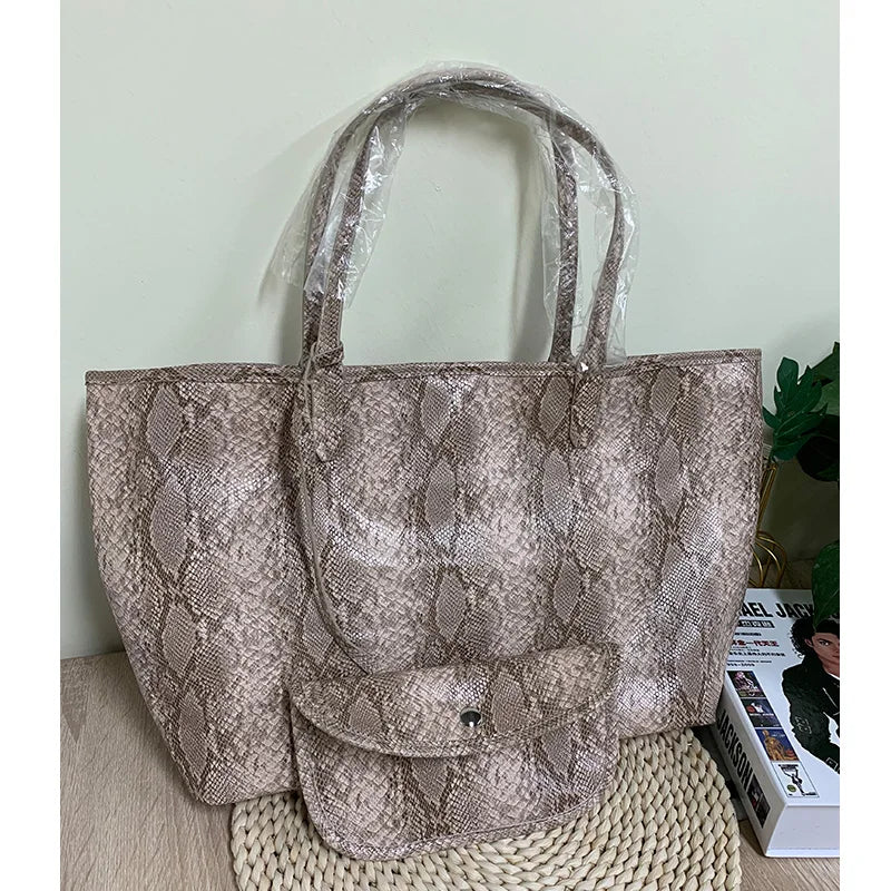 Snake Pattern Shoulder Bag - Large Capacity Embossed Tote for Women
